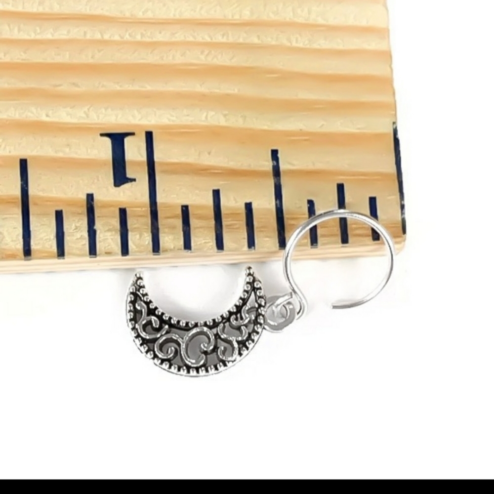 925 Sterling Silver Crescent Moon Earrings - Picture 4 of 6
